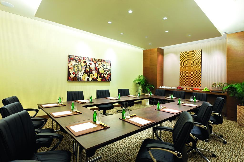 Moevenpick Ambassador Hotel Accra Ngoại thất bức ảnh